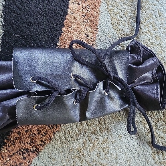 Pirate Costume - Picture 8 of 10